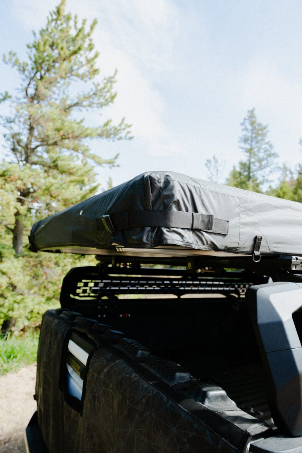 INTREPID CAMP GEAR GEO 2.5 PRO ROOFTOP TENT
